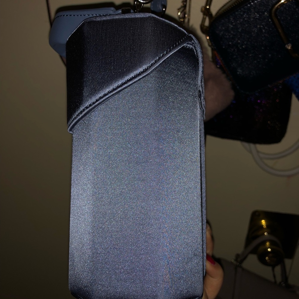 Charles&Keith - Picture 3 of 5